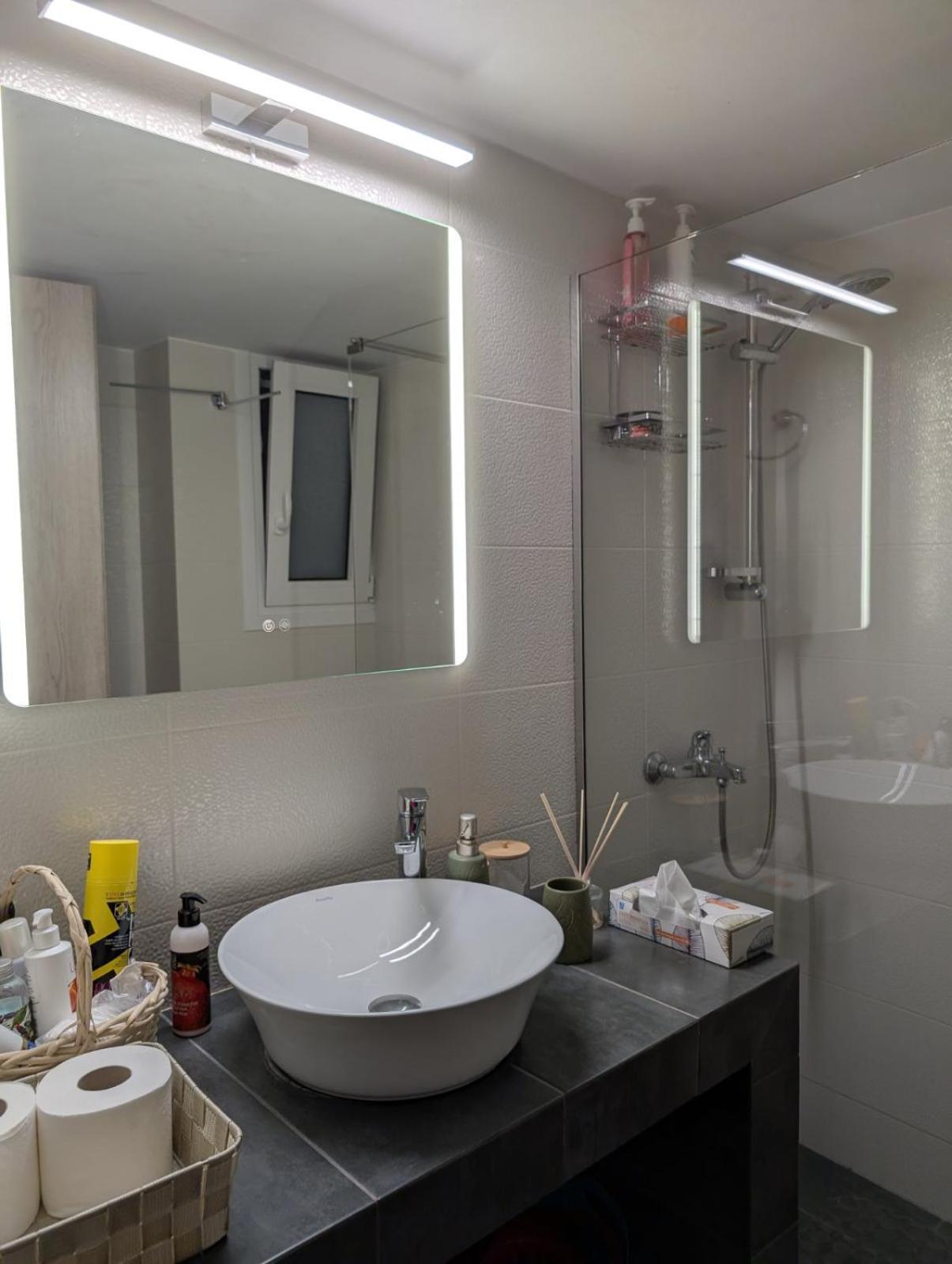Luxury & Spacious Apartment In Athens Luaran gambar